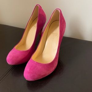 Ivanka trump round toe suede pink pumps heels